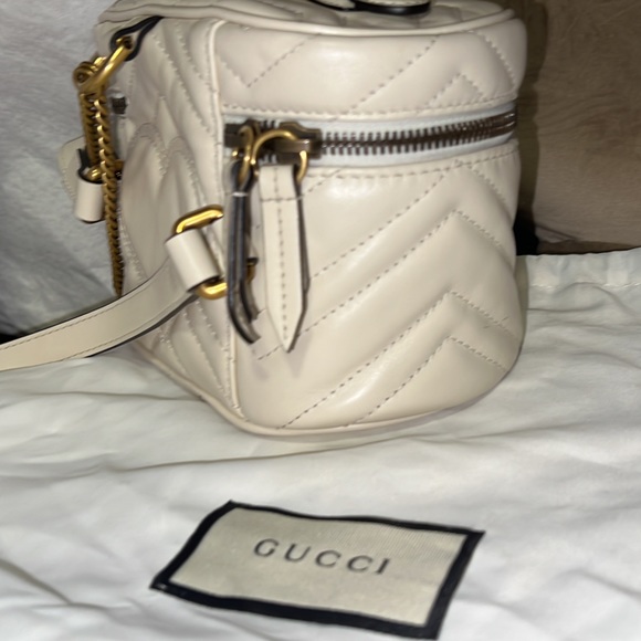 Gucci GG MARMONT MINI TOP HANDLE BAG Backpack BeigeLeather/Mini Backpack/Bag - Picture 15 of 15